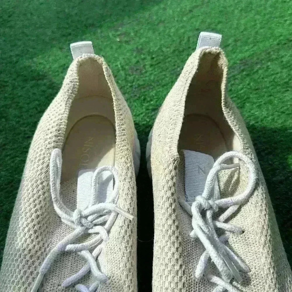 Nisolo - Picture 2 of 8